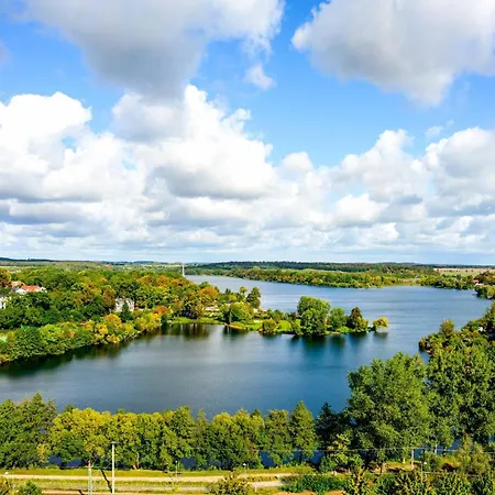 Blumenhaus Mit Terrasse